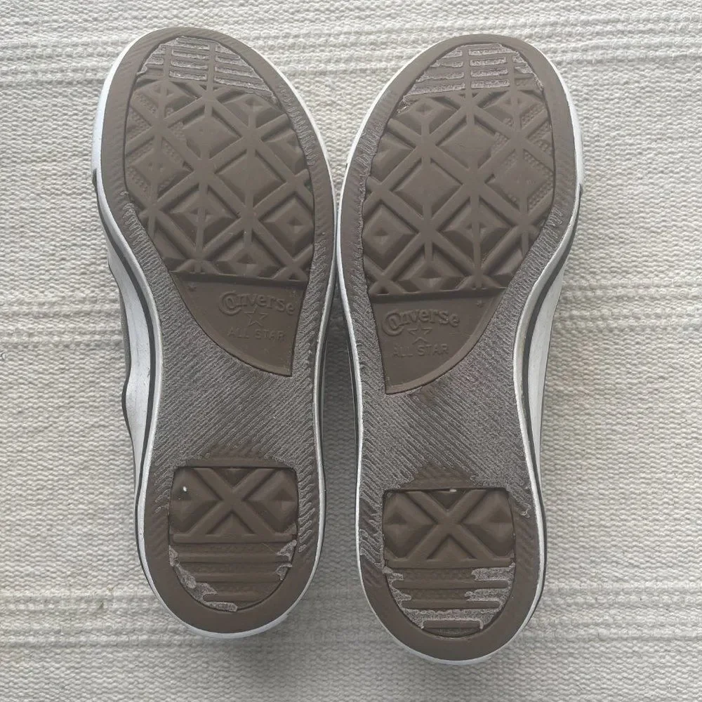 Converse Chuck Taylor All Star Women's Low Top, Seasonal Gray, Size 9 - Picture 7 of 7